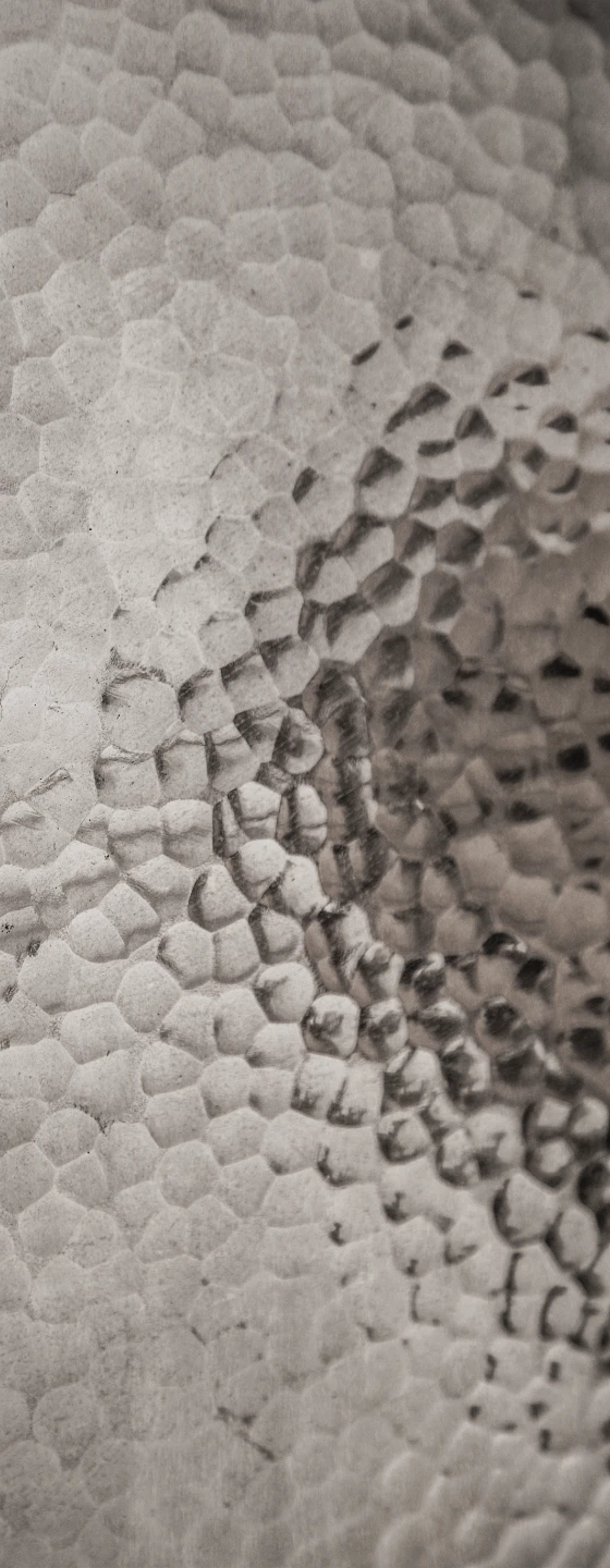 銅の色が変化していくイメージ